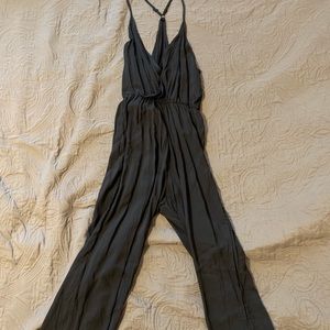 Basic black jumpsuit sz L